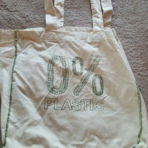 0% plastic cloth "green bag" by GAP