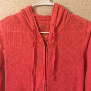 Maurice's coral hoodie 🌸