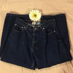 Medium Dark Wash Size 4 Petite