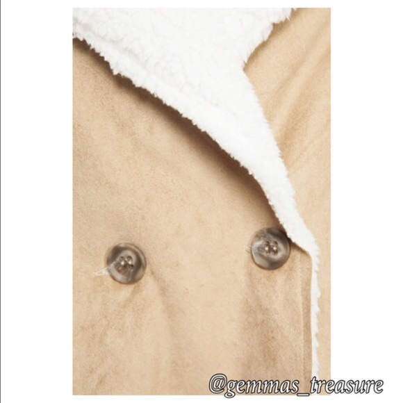 |FINAL CLEARANCE | Faux Sherpa and Suede Cape | - Picture 4 of 4