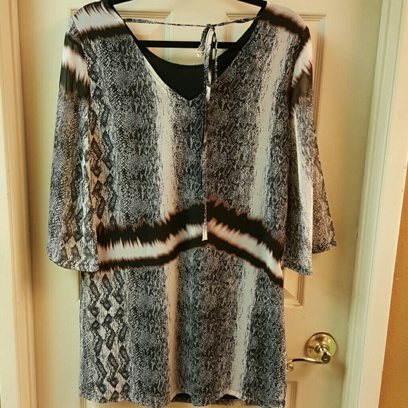 PRINT QUARTER SLEEVE DRESS - Picture 4 of 4