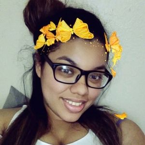 Meet your Posher, Marisa