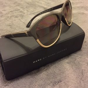 Marc by Marc Jacobs two tone sunglasses grey/cream