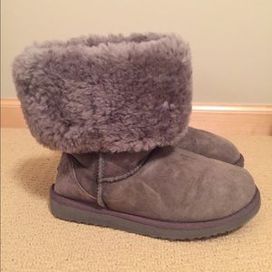 Grey Uggs