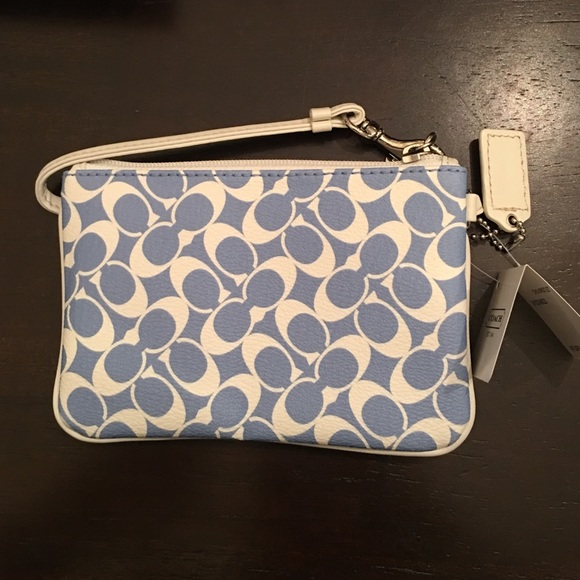 New with tags Coach wristlet! - Picture 2 of 2
