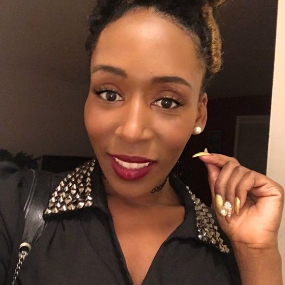 Meet your Posher, Jasmine