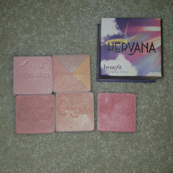 6 Benefit box blushes depotted