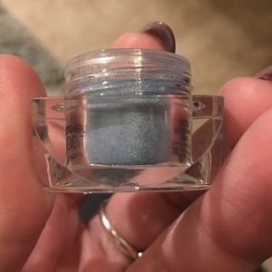 Younique Mineral Pigment in Playful