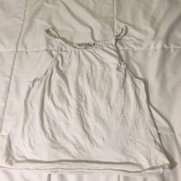 Tank - Picture 1 of 2