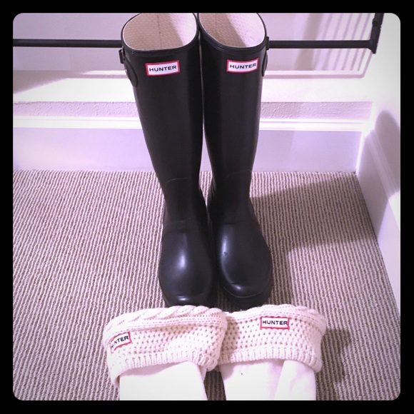 Hunter Boots (Matte Black)