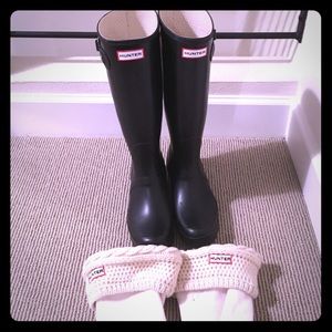 Hunter Boots (Matte Black)