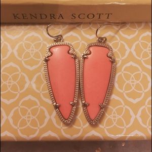 Kendra Scott Skylar earrings in peach color