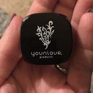 Younique Mineral Pigment in Provoked
