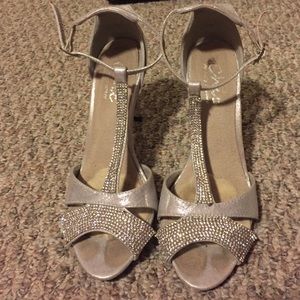 Silver Heels by Chic