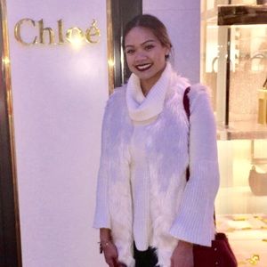 Meet your Posher, Chloe