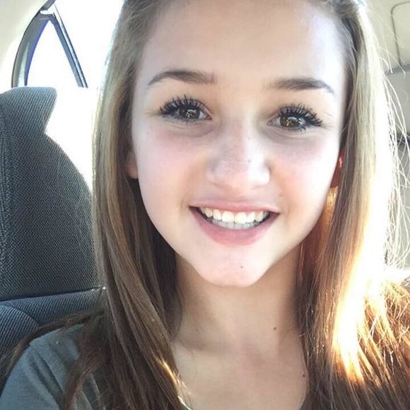 Meet your Posher, Leora