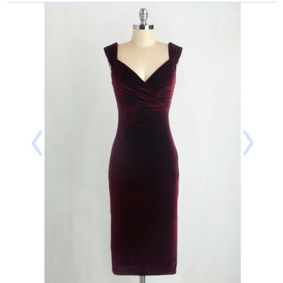 Velvet Dress in Merlot