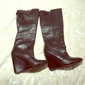 Matte black leather Steve Madden boots!!!