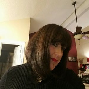 Meet your Posher, Veronica