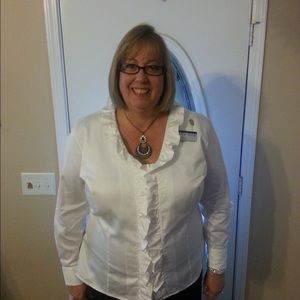 Meet your Posher, Bernice