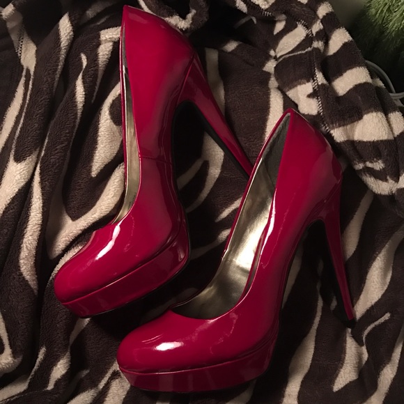 G by Guess Shoes - G by guess red heels / pumps / stilettos