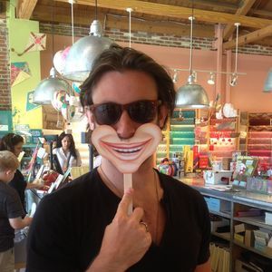 Meet your Posher, Travis