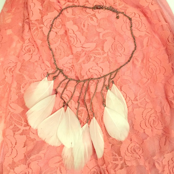 Feather Fringe Necklace - Picture 1 of 3