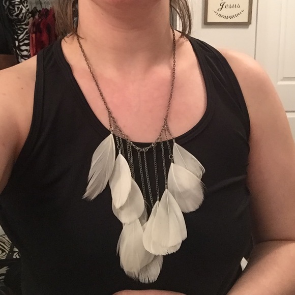 Feather Fringe Necklace - Picture 3 of 3