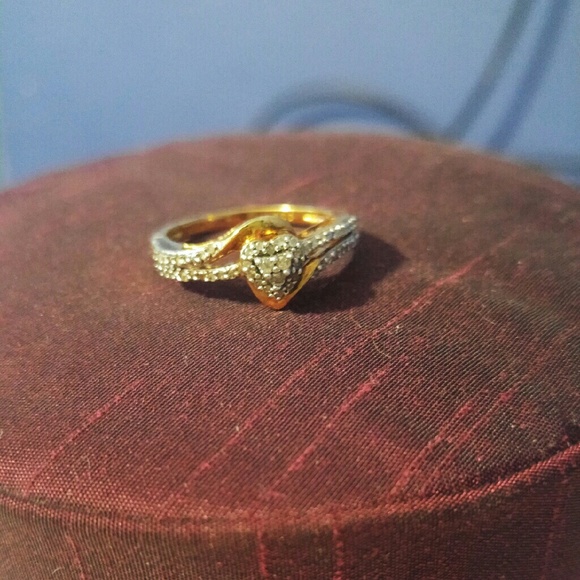 Diamond heart ring