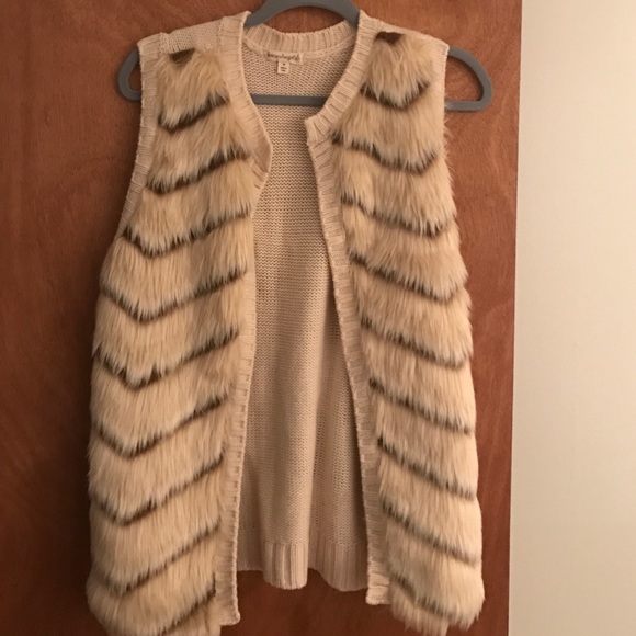Fur vest