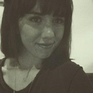 Meet your Posher, Naomi