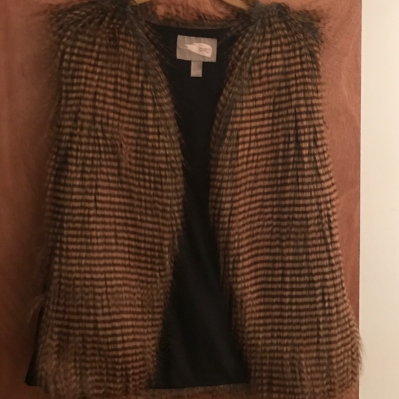 Fur vest