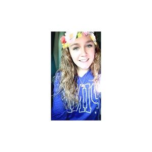 Meet your Posher, Helana