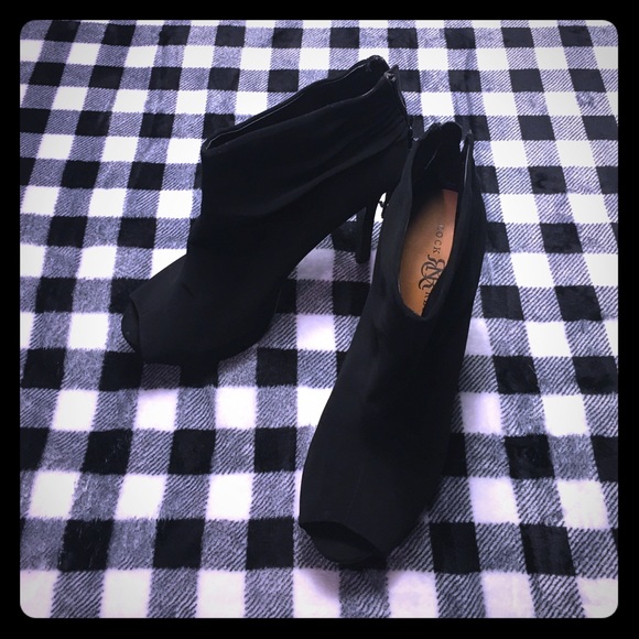 SOLD - Picture 1 of 3