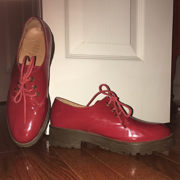 Red Patent Oxford!! Fun Pop of Color!