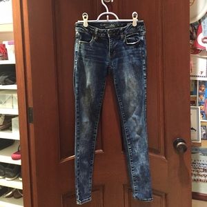 Distressed wash American eagle jeans