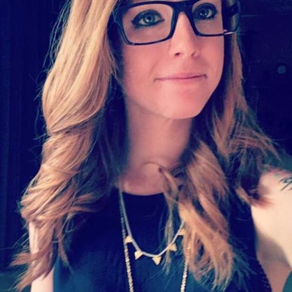 Meet your Posher, Kelsey - Picture 1 of 1