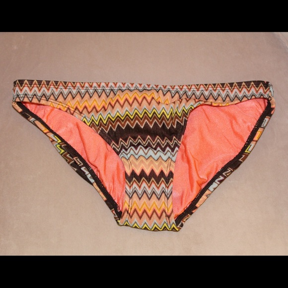 MISSONI for Target Womens BIKINI BOTTOM Tankini Black /& White Chevron Zig Zag