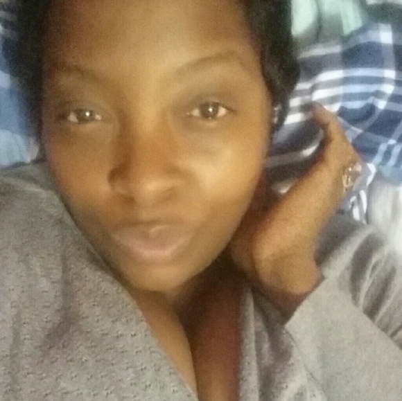 Meet your Posher, Cicely - Picture 1 of 1