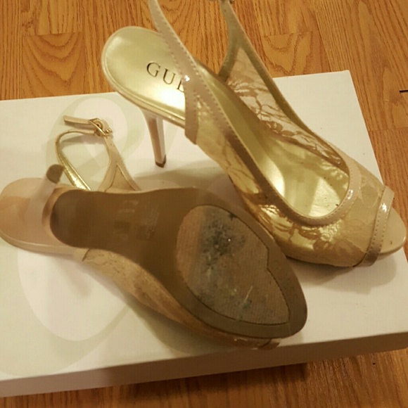 GUESS heels - Picture 2 of 3