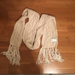 Cream knit scarf