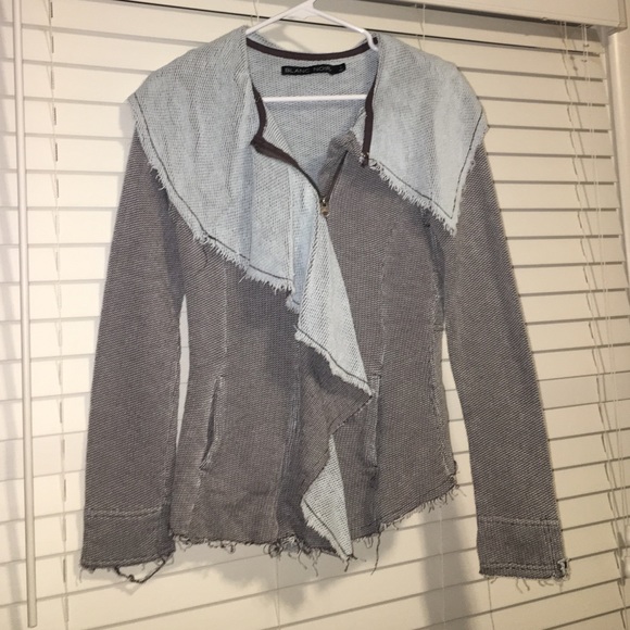 Jacket by Blanc Noir - Picture 2 of 4