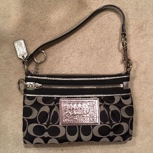 Coach Signature Poppy Wristlet