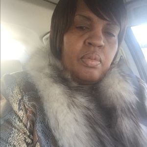 Meet your Posher, Louise