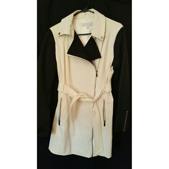 ✔SOLD: New York & Company Women's Trench Coat