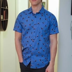 21 Men Toucans Short Sleeve Button Down Shirt