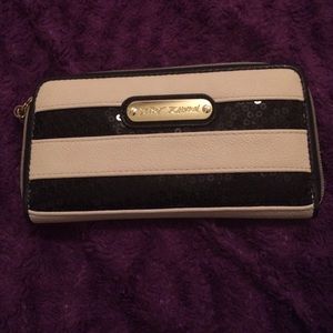 Betsey Johnson wallet