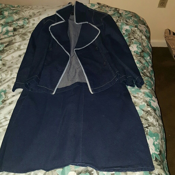 Denim skirt suit