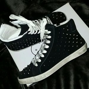 Steve Madden Twynkle black suede studded sneakers