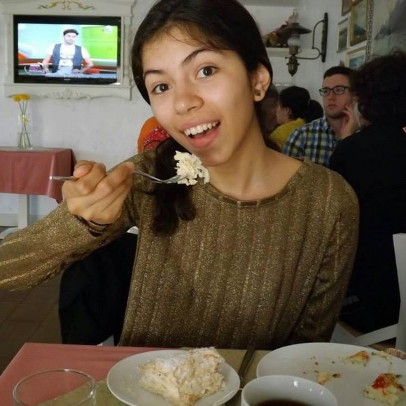 Meet your Posher, Krystal - Picture 1 of 1